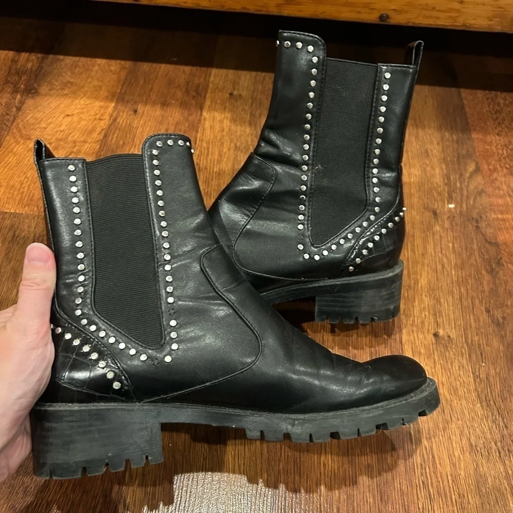 Womans Zara Trafaluc Pull On Ankle Boots 6.5 / 7 Black Stud Accents Chunky Heel